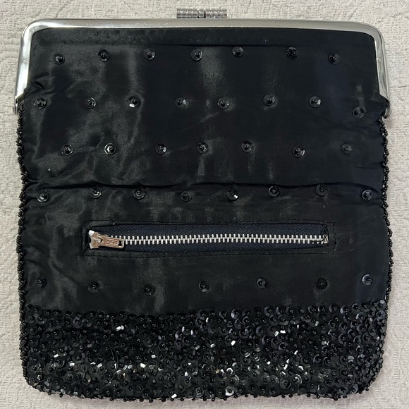 Vintage sequin, beads and satin clutch - Picture 3 of 4